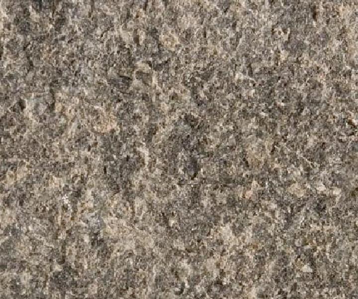 Гранитная плита для пошаговых дорожек «Габбро»