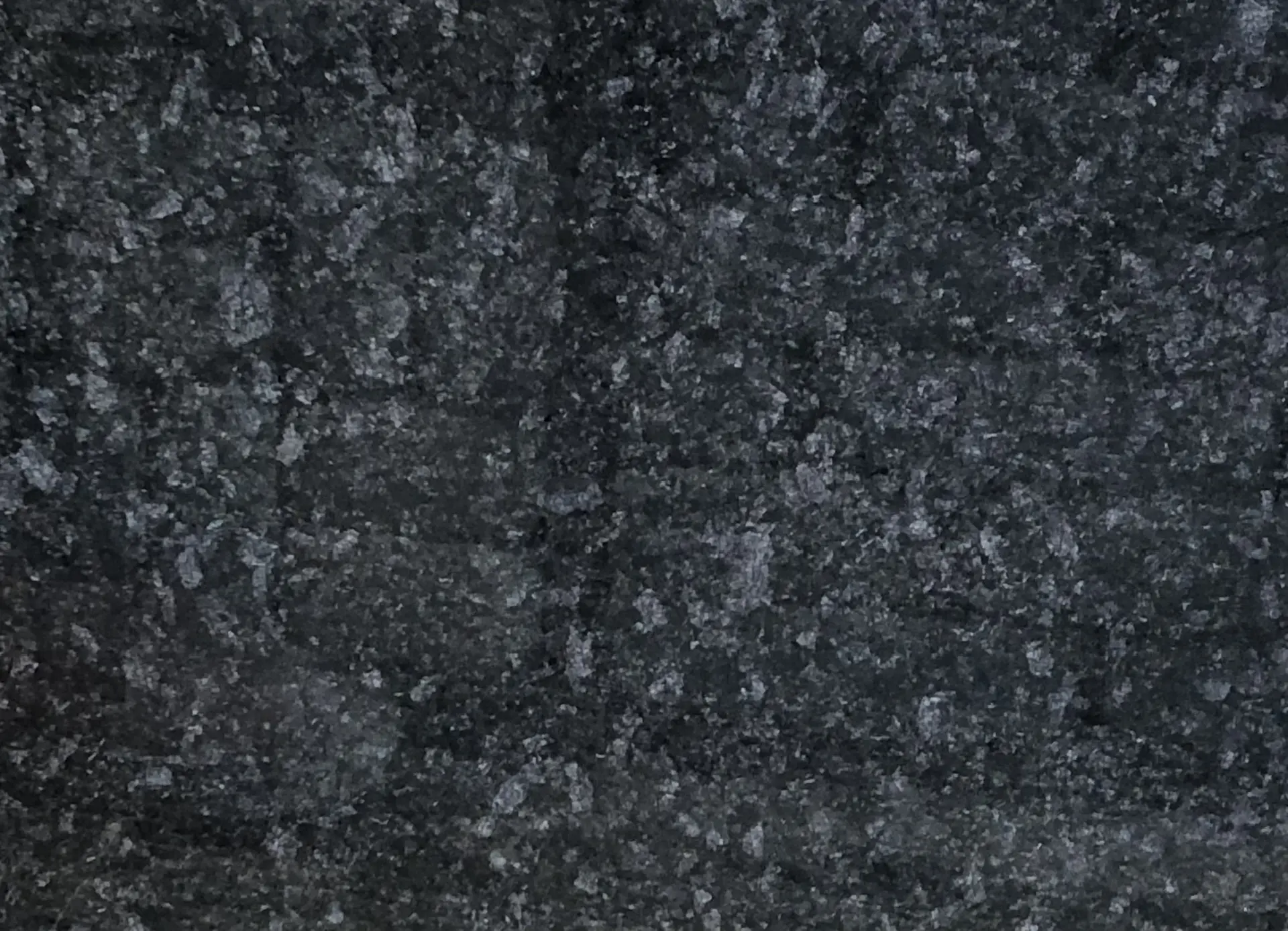 U-027 Black Labradorite