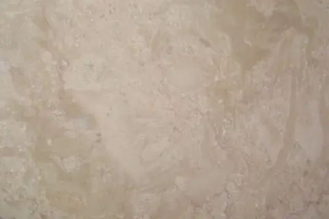 Лестница из мрамора Крема Нова / Crema Nova